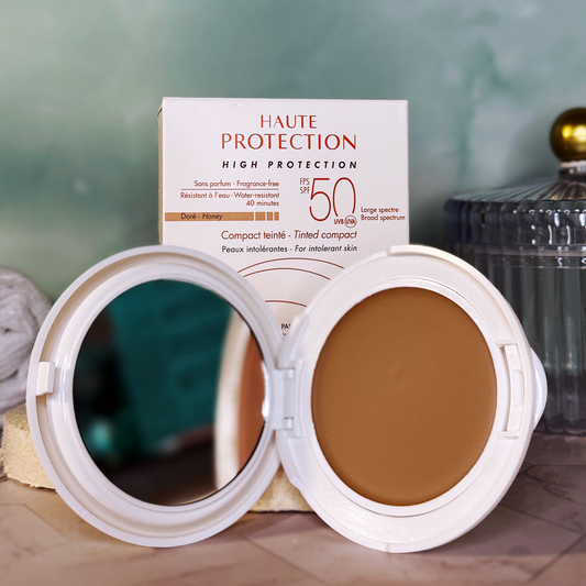 Mineral Tinted Compact SPF 50 - Honey